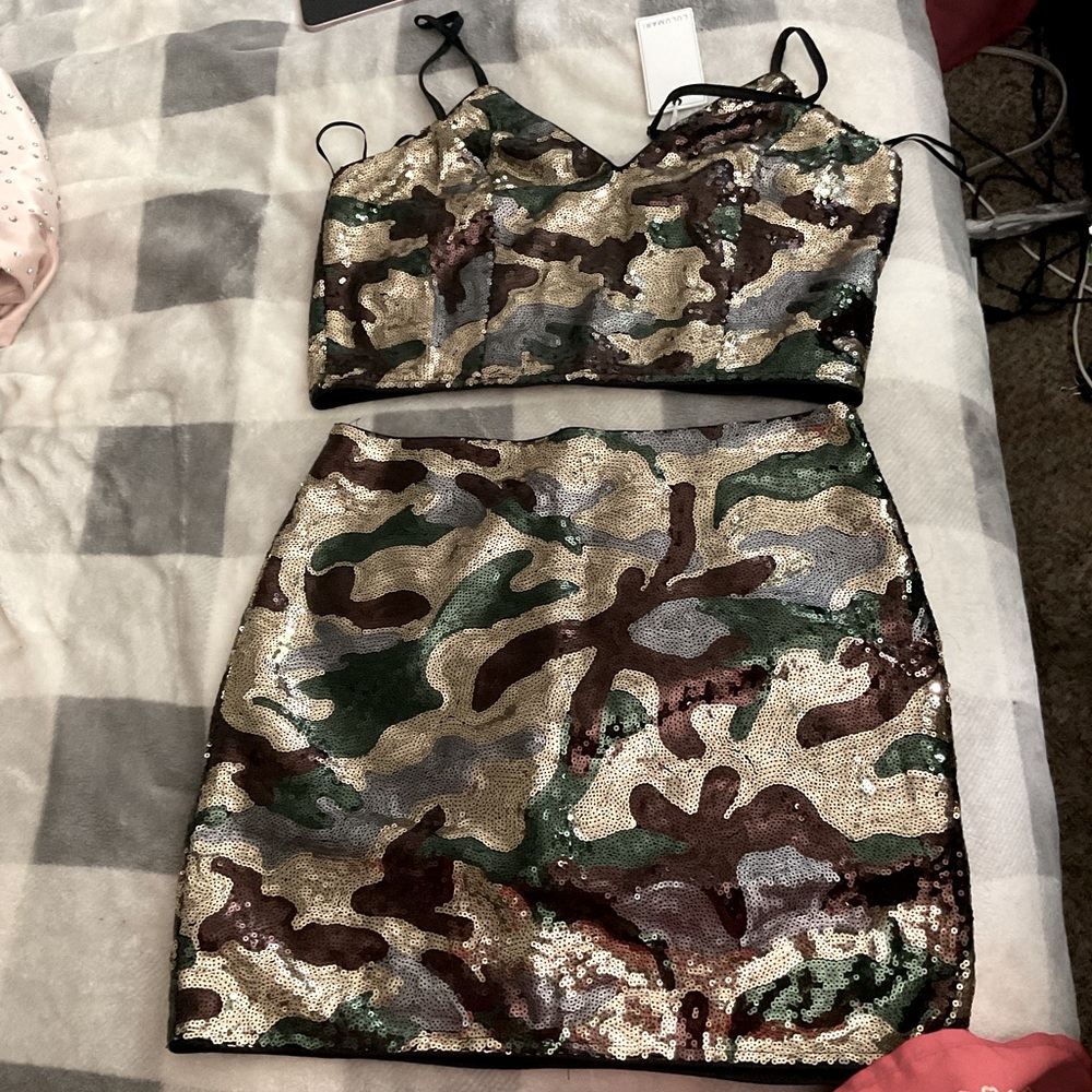 Two Piece Set